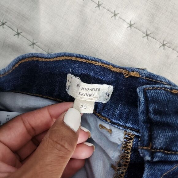 Madewell Mid Rise Skinny Jeans - Picture 8 of 8